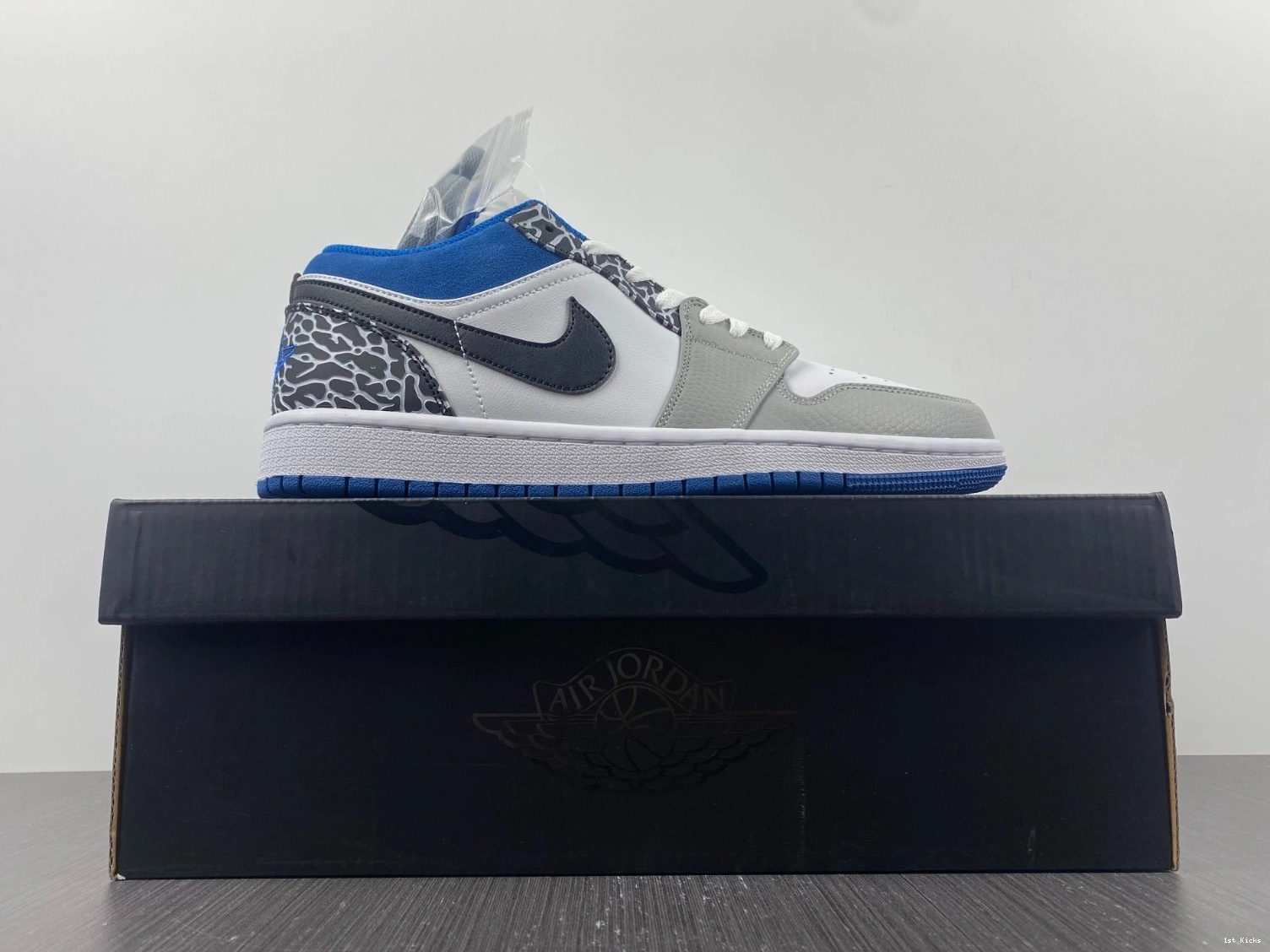 Blue DM1199-140 Low Air True 1 Jordan 0410